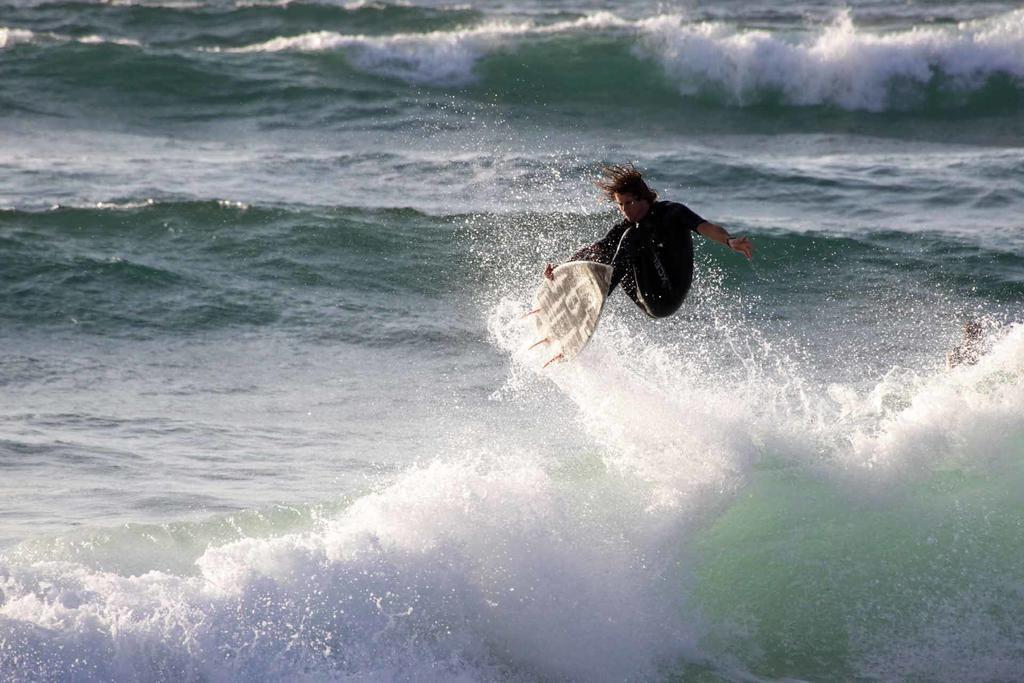 نزل إيريسييرافي Moka Surfhouse المظهر الخارجي الصورة